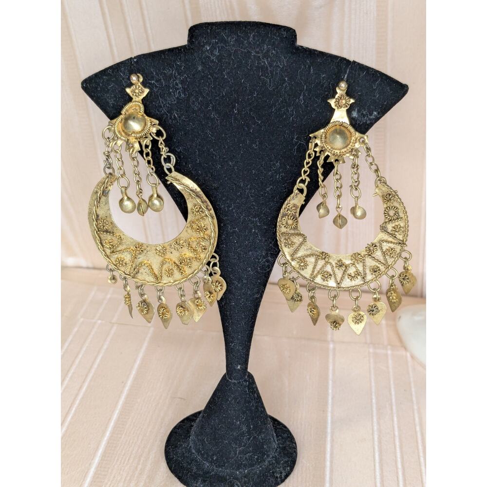 Vintage Gold Tone Chandelier Earrings Round Bell Accents Belly Dancer Coin Drop - Picture 9 of 10